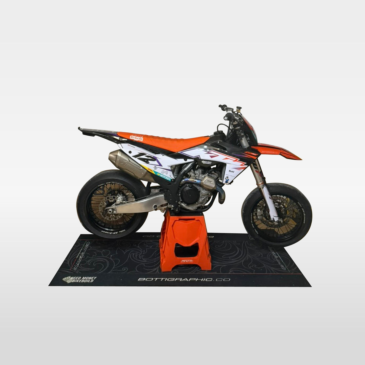 FULL CUSTOM CARPET